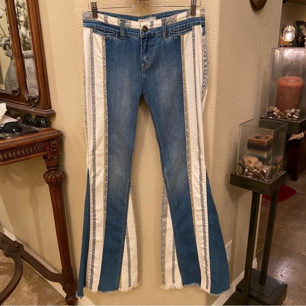 FREE PEOPLE Women Blue Danica Mid Rise Flare Bell Bottom Raw Hem Boho Jeans -27
